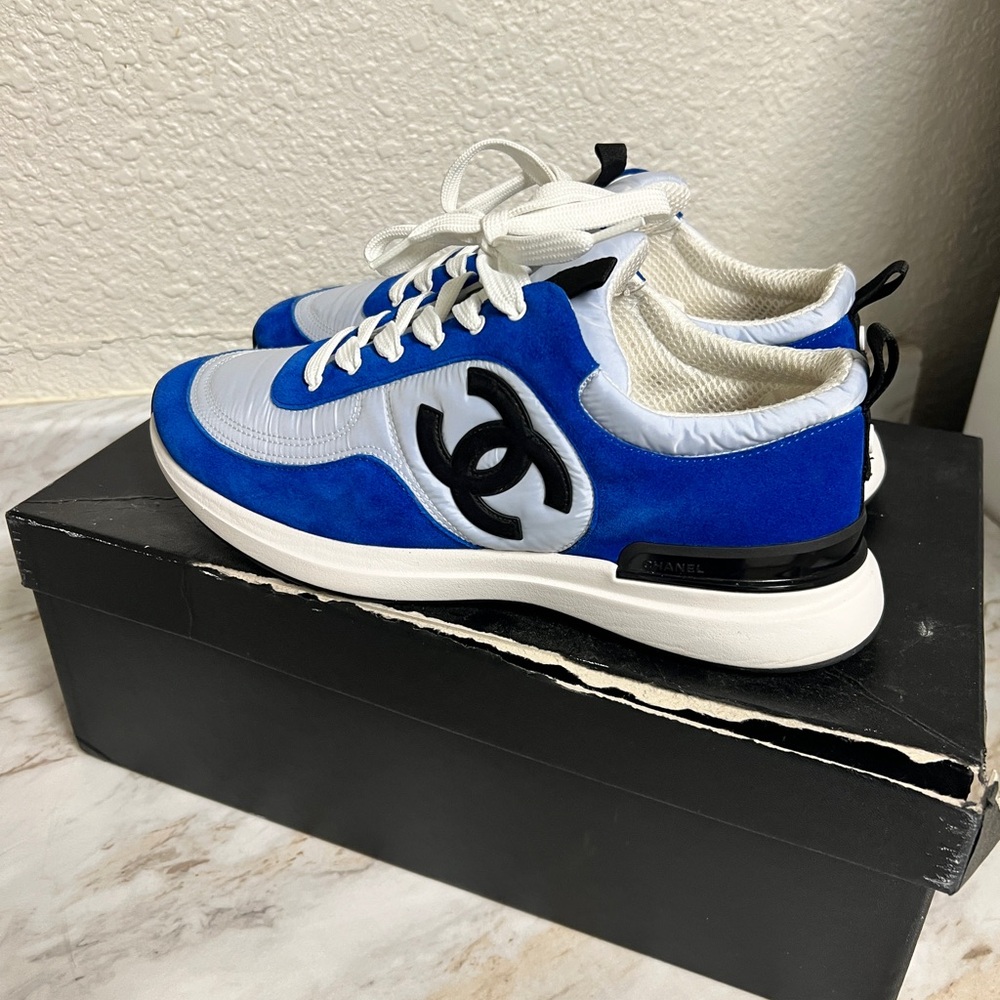 CHANEL Blue and White Men's Sneakers - Picture 3 of 8